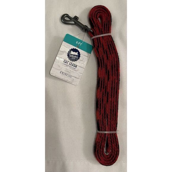 Whisker City Red Checkered Pet Cat Leash 6 ft NEW - Picture 1 of 3